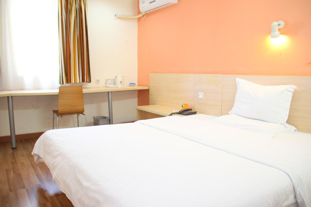 7Days Premium Guangzhou Tianhe Shipaiqiao Hotel Quarto foto