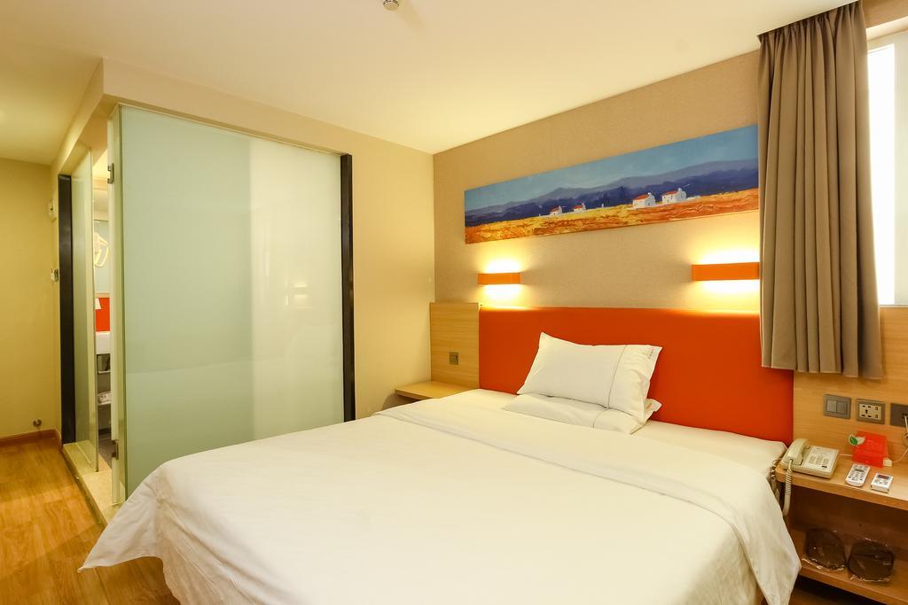 7Days Premium Guangzhou Tianhe Shipaiqiao Hotel Exterior foto