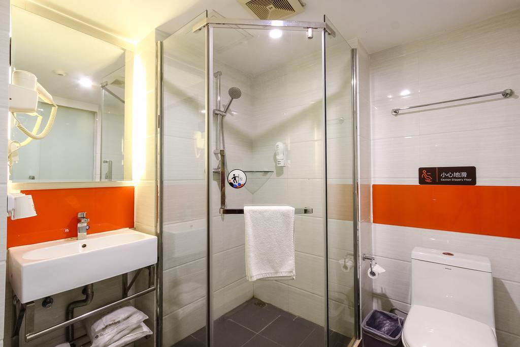 7Days Premium Guangzhou Tianhe Shipaiqiao Hotel Exterior foto
